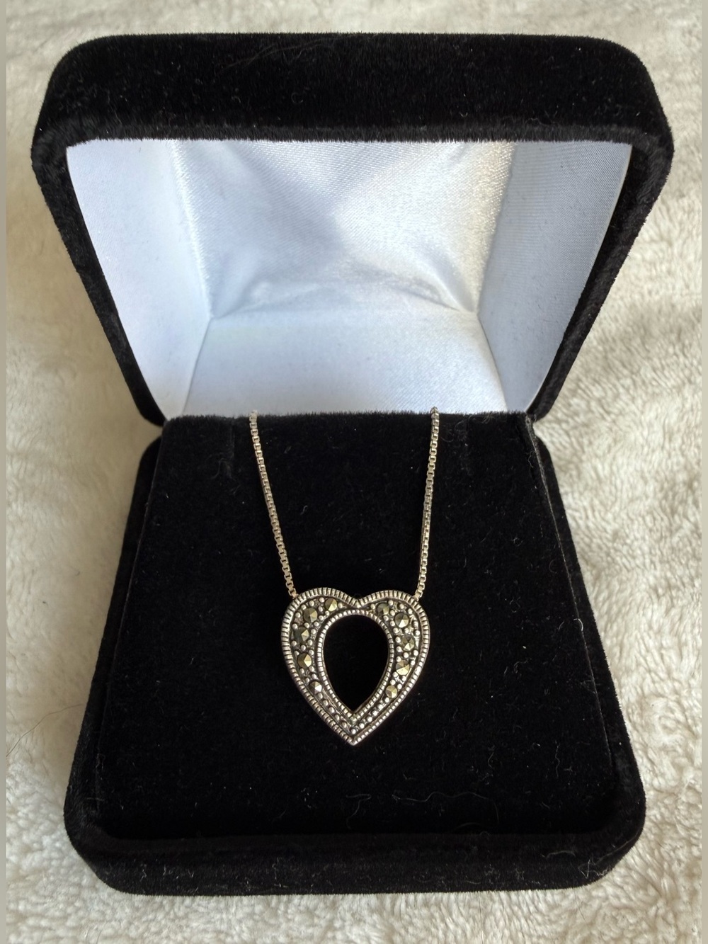 Vintage Sterling Silver Marcasite Heart Side Pendant SS Necklace